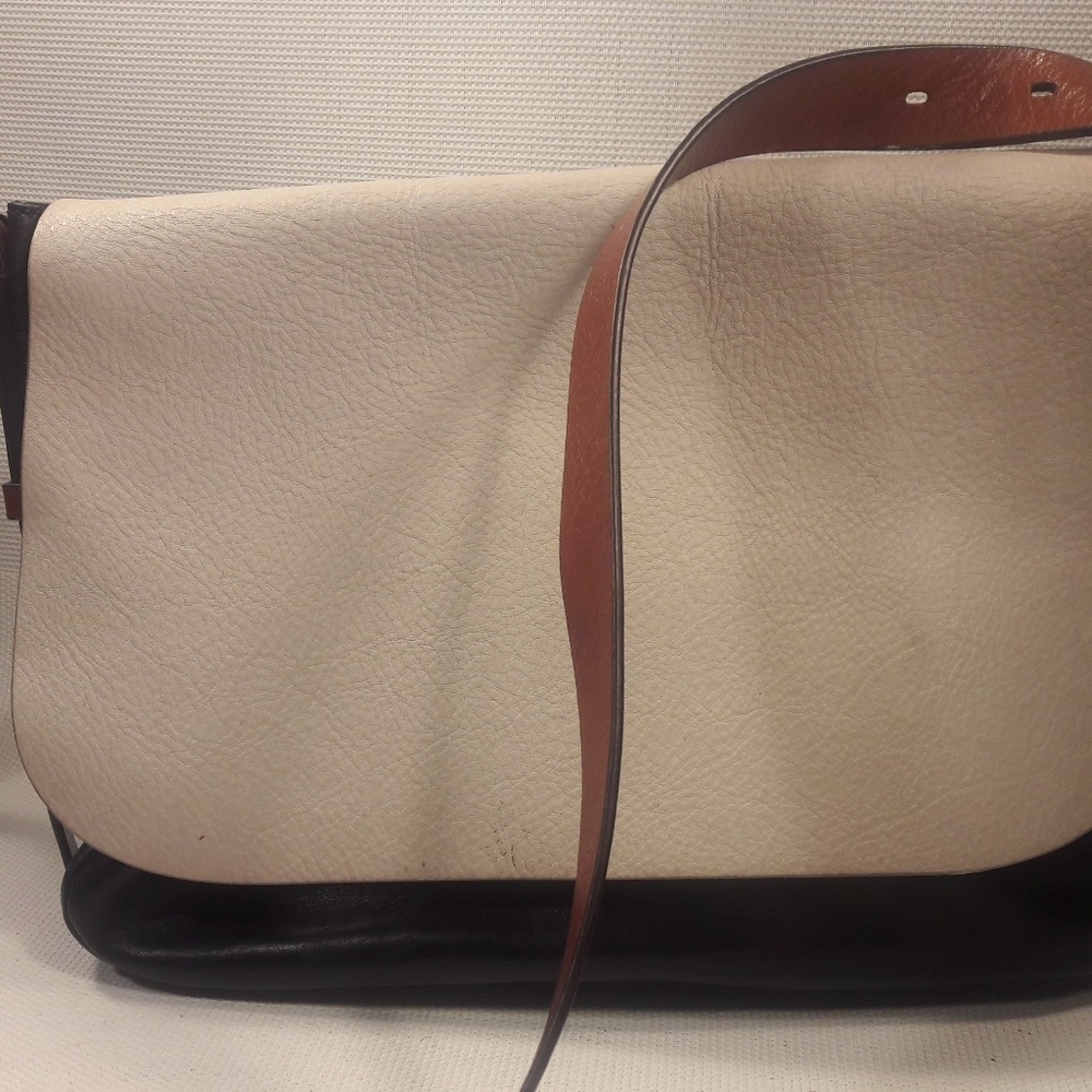 Fossil Black/White Vtg Large Crossbody Purse